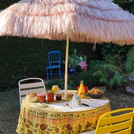 D'hotes L'oustal, Terrasse Privee & Petit-dejeuner, Sidobre Bed and breakfast 3*