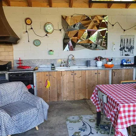 Bed and breakfast D'hotes L'oustal, Terrasse Privee & Petit-dejeuner, Sidobre 3*