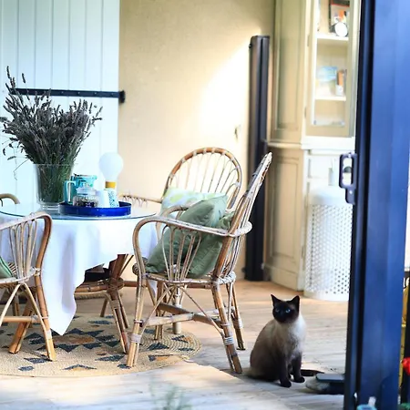 Bed and breakfast D'hotes L'oustal, Terrasse Privee & Petit-dejeuner, Sidobre Lacrouzette