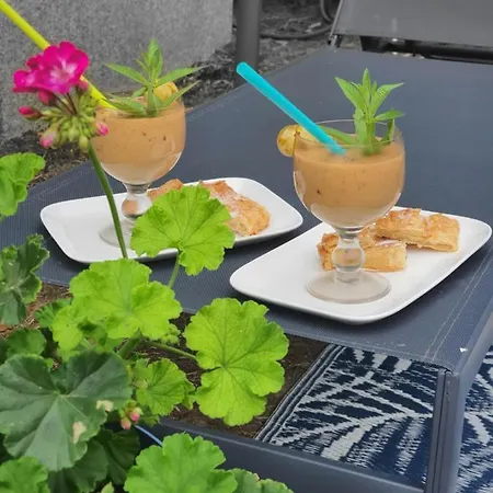 D'hotes L'oustal, Terrasse Privee & Petit-dejeuner, Sidobre Lacrouzette