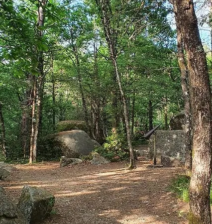 A L'ecole Buissonniere, D'hotes En Sidobre B&B Lacrouzette
