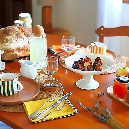 D'hotes L'oustal, Terrasse Privee & Petit-dejeuner, Sidobre B&B Lacrouzette